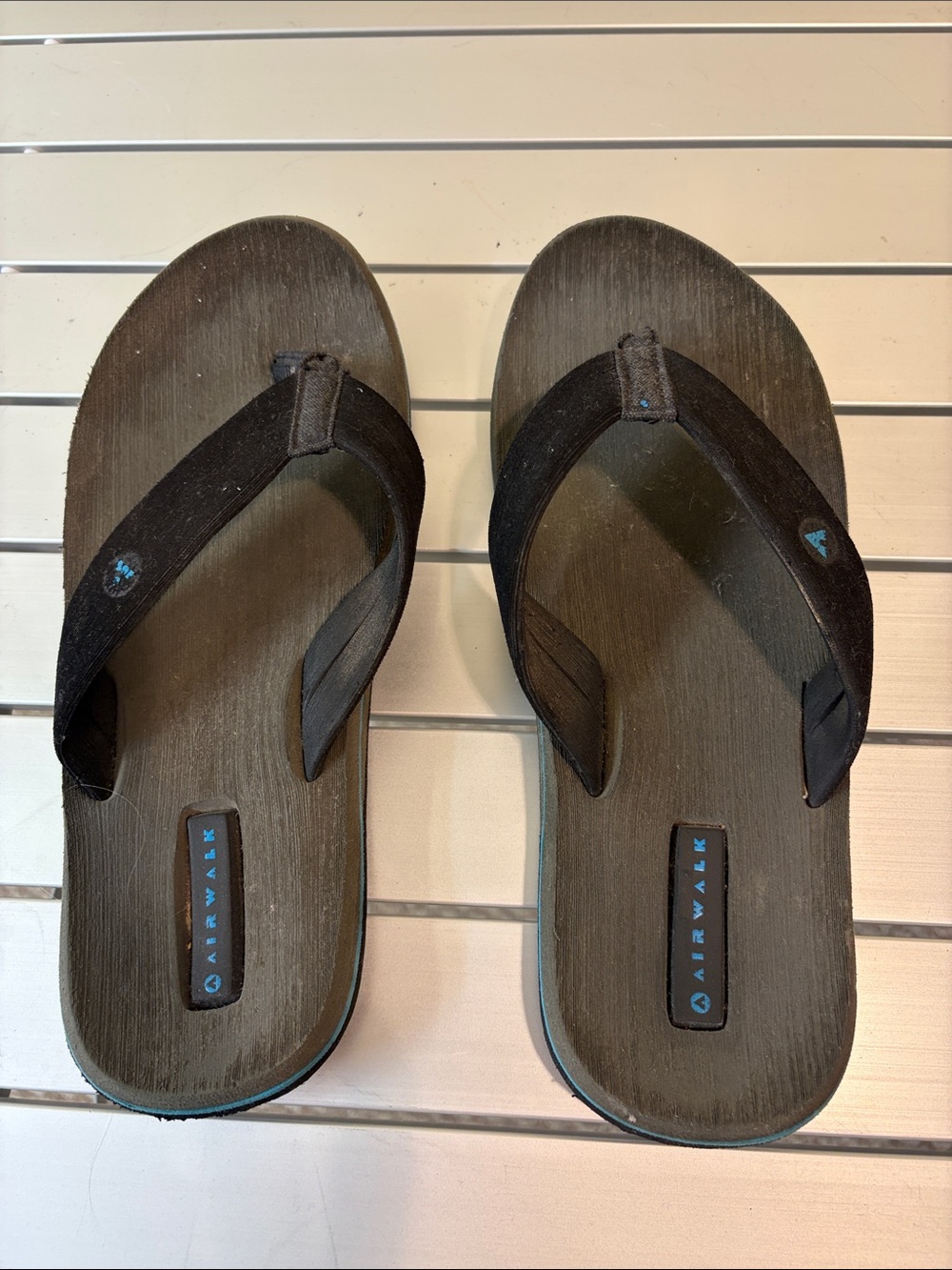Airwalk Men's Black and grey Flip Flops with Subtle Blue Accents